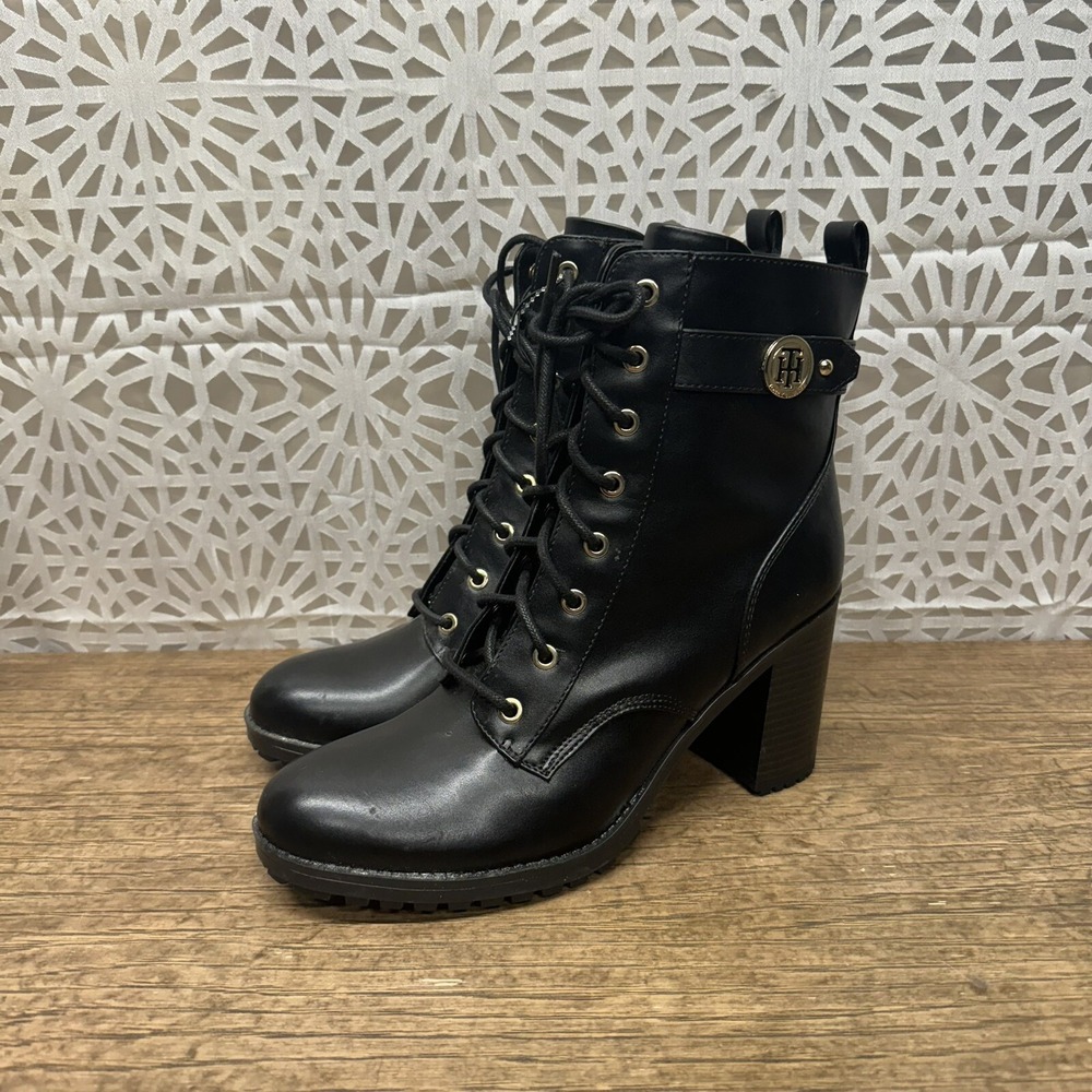 TOMMY HILFIGER Womens Black Lug Sole Round‎ Toe Block Heel Lace-Up Booties 10 M